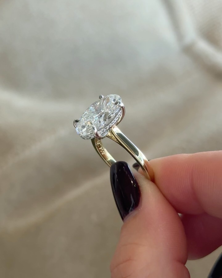 Timeless Elegance 5.20 Ct Oval Cut Lab Grown Diamond Ring Solid 14K Yellow Gold