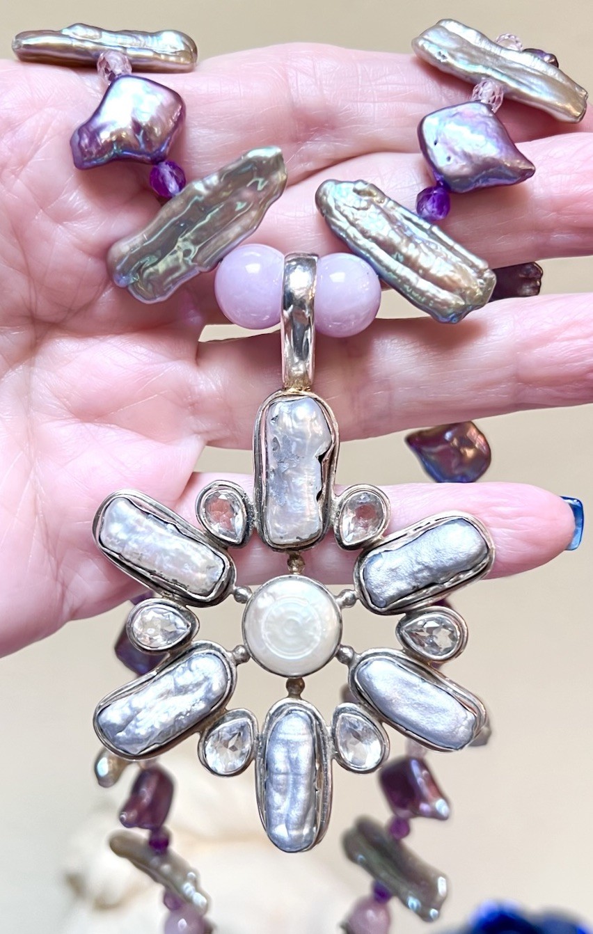 BEAUTIFUL Sterling Silver Purple, Blue, Silver Lustrous Pearl & Zircon Necklace