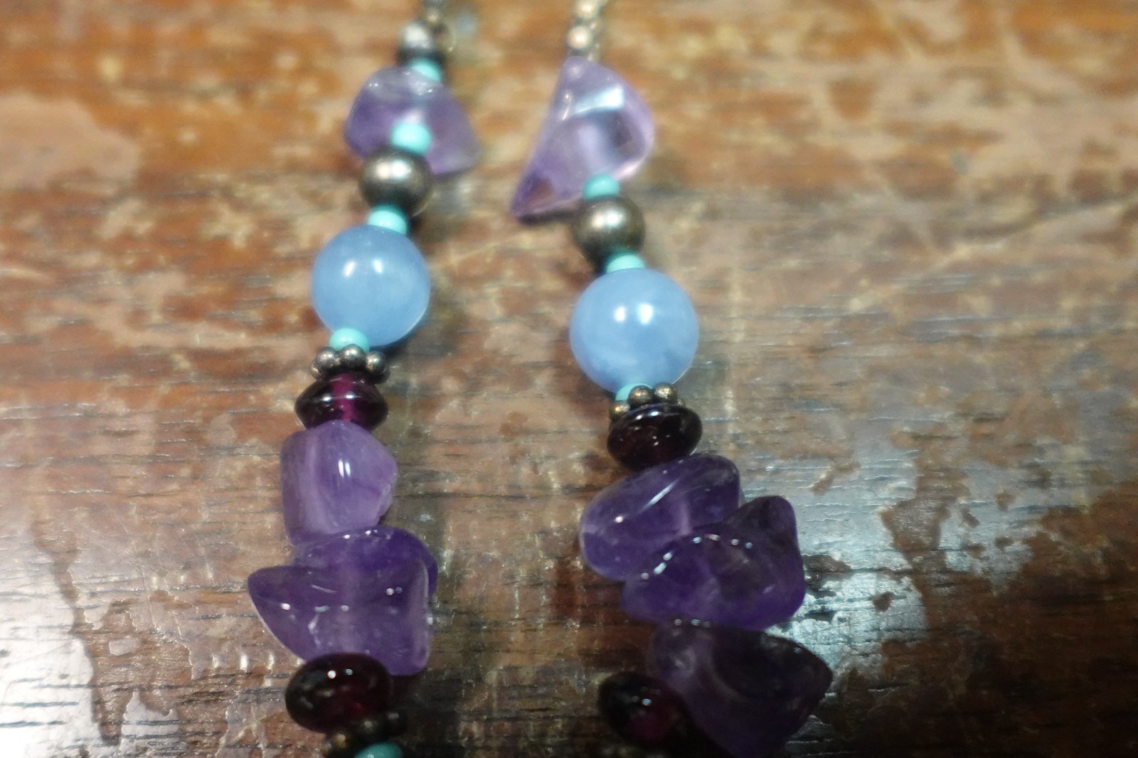 LOT OF 3 JEWELRY PIECES-NECKLACE MULTICOLOR 8″-BRACELET W BLUE STONES 7.5″+1
