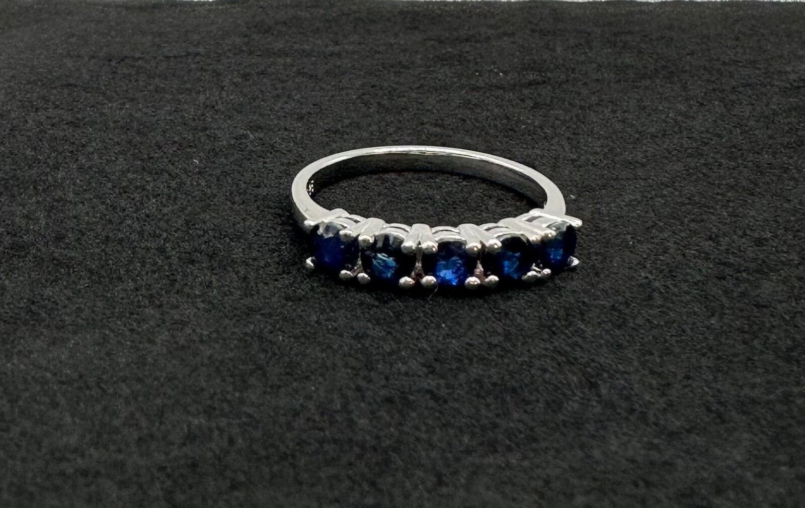Blue sapphire ring diffused stones 925 sterling silver 14k white gold plate