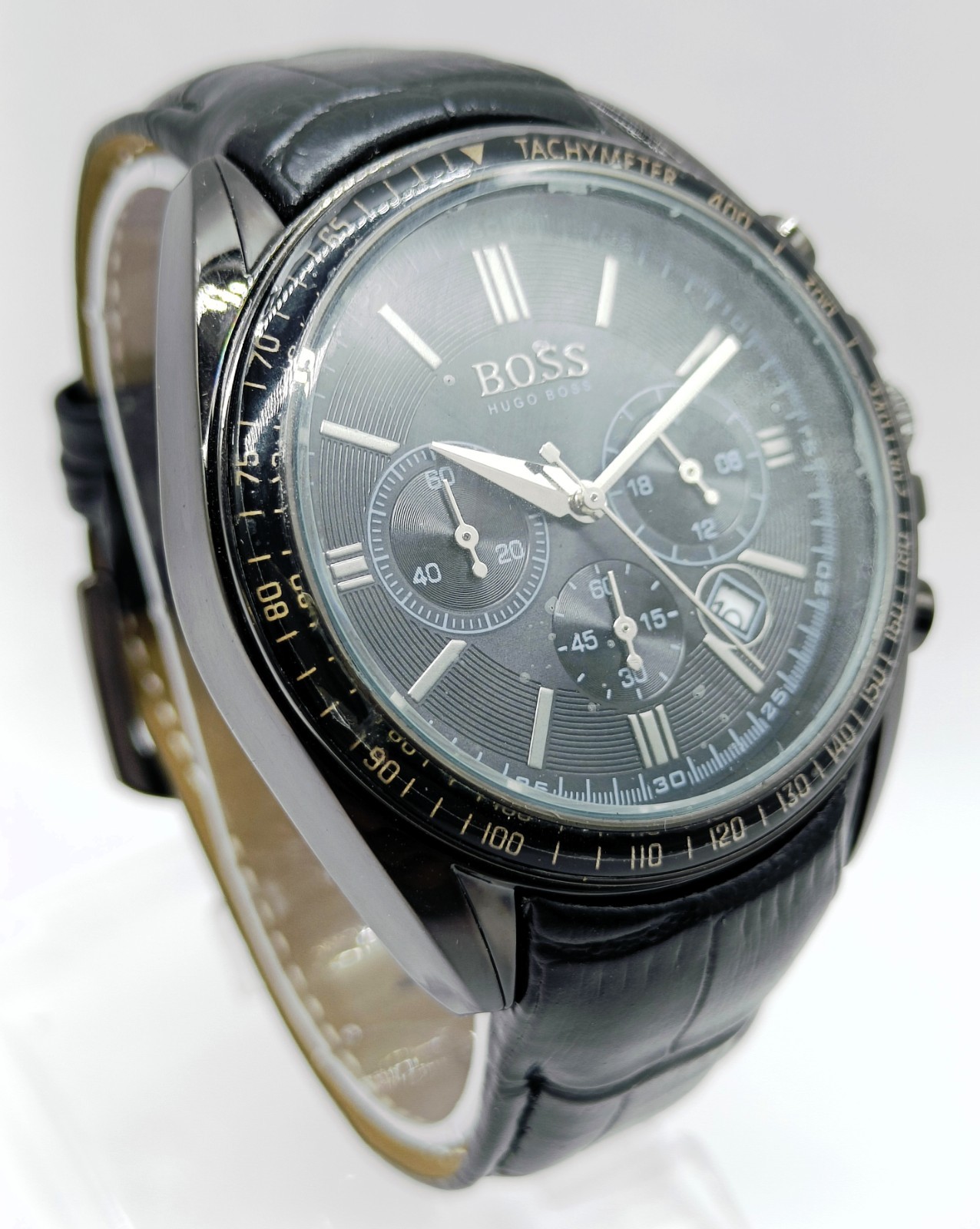 Awesome Hugo Boss Chronograph Date Indicator Quartz Analog Men’s Wrist Watch