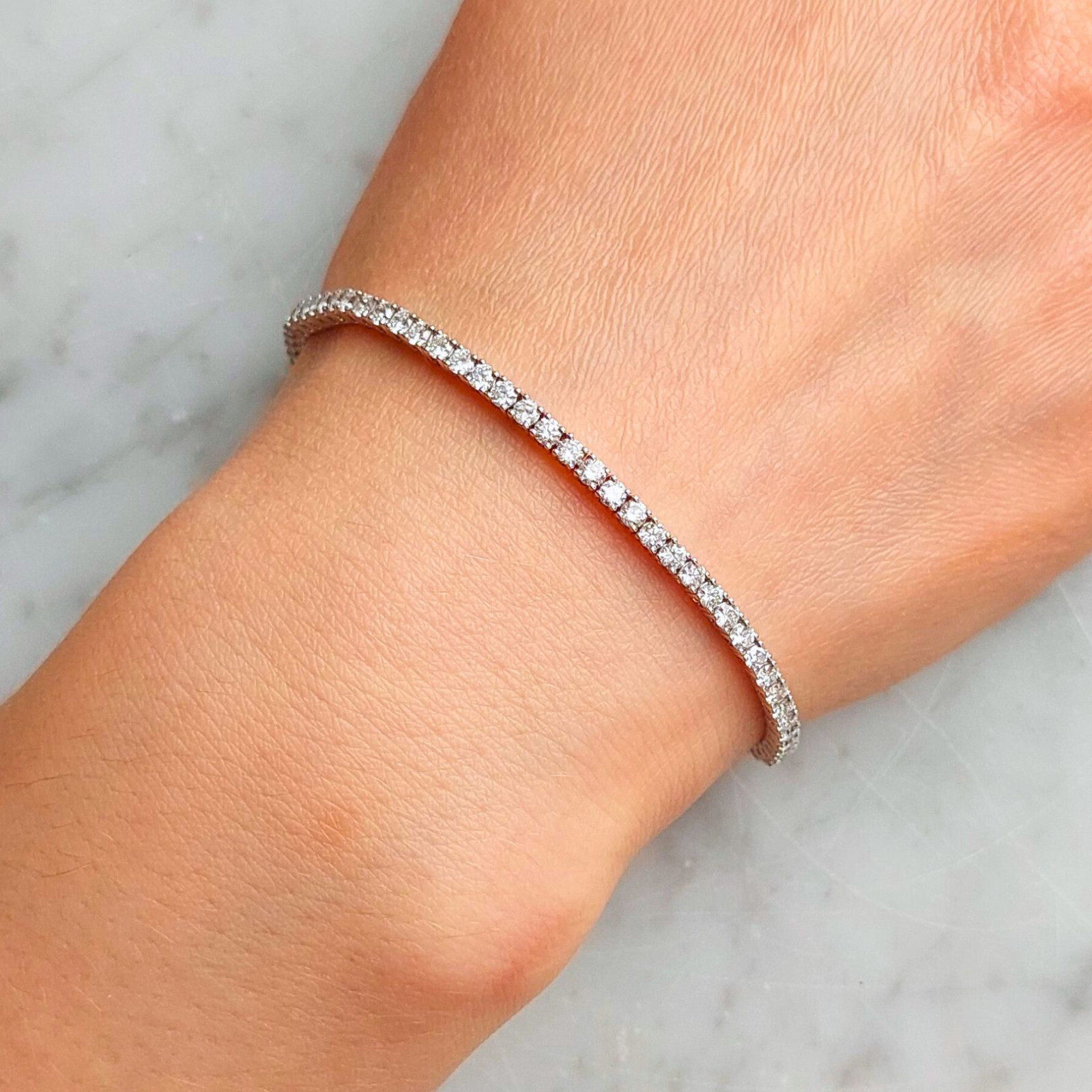 Tennis Armband 2 ct. Weissgold 18K 750 synthetisch hergestellt Brillantarmband