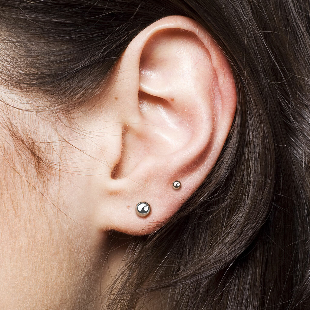 Pair Of Implant Grade Titanium Ball Style Ear Studs Rings 20G
