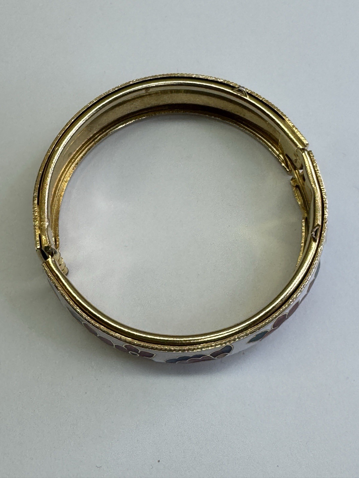 Cloisonné Bracelet with A Snap Closure Missing Safety Chain Gold Tone