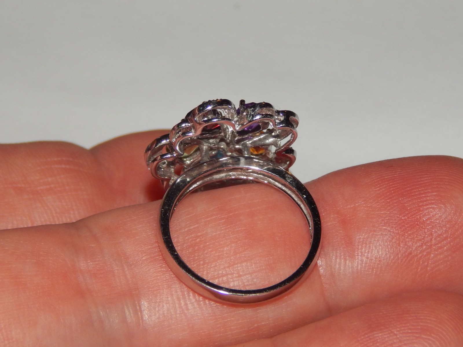 14K WHITE MULTI GEMSTONE & DIAMOND 3/4 INCH WIDE FLOWER CLUSTER RING SIZE 7