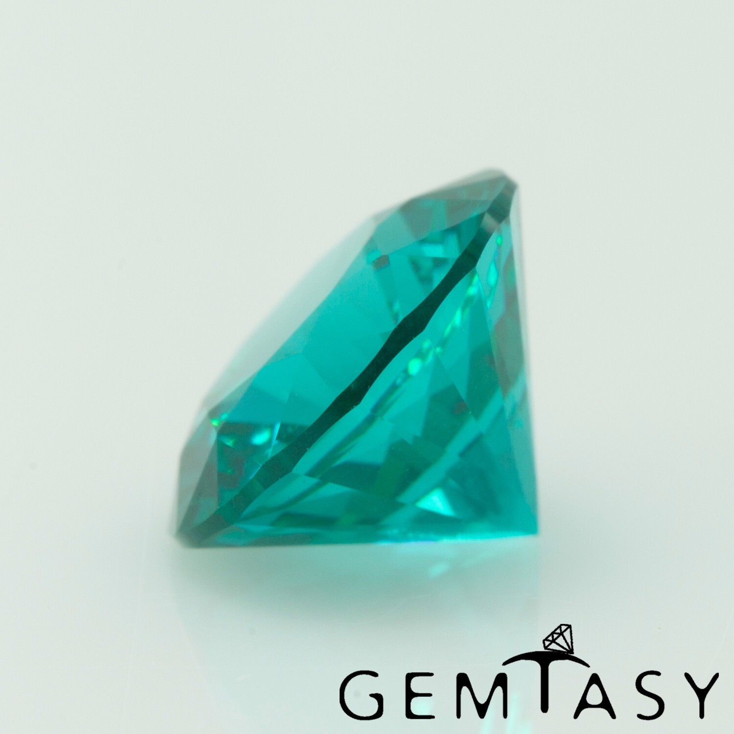 Cut stone – (YAG) Yttrium Aluminum Garnet Paraiba lab grown, Round 8mm 2.6-2.8ct