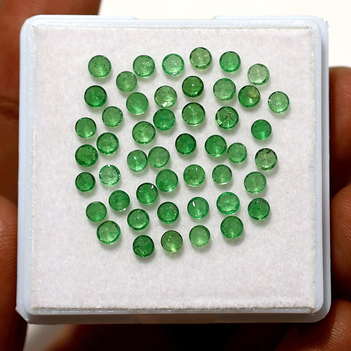 Parcel 24 PC Natural Tsavorite Hi-Grade 2.6mm-3.1mm Round Faceted Cut Gemstones