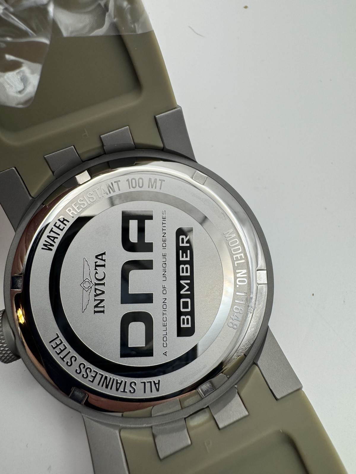 Invicta DNA Bomber Quartz (11648) Green Silicone Strap – Air Force inspired