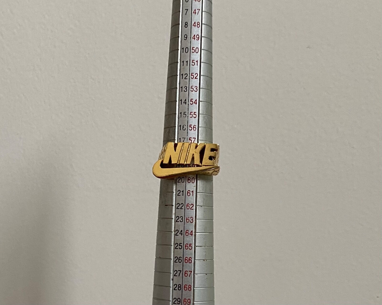 Vintage NIKE Swoosh Logo Gold Chrome Metal Ring Jewelry Novelty Collectible
