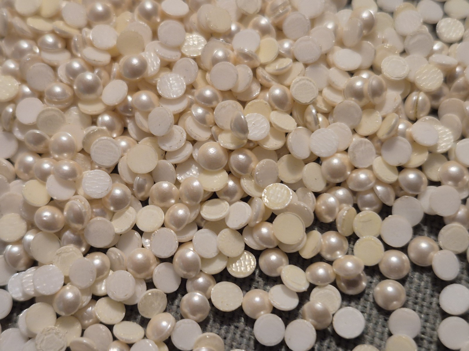 720 pcs. Swarovski CHALK WHITE CREAM PEARL Hotfix 10ss 1080/4