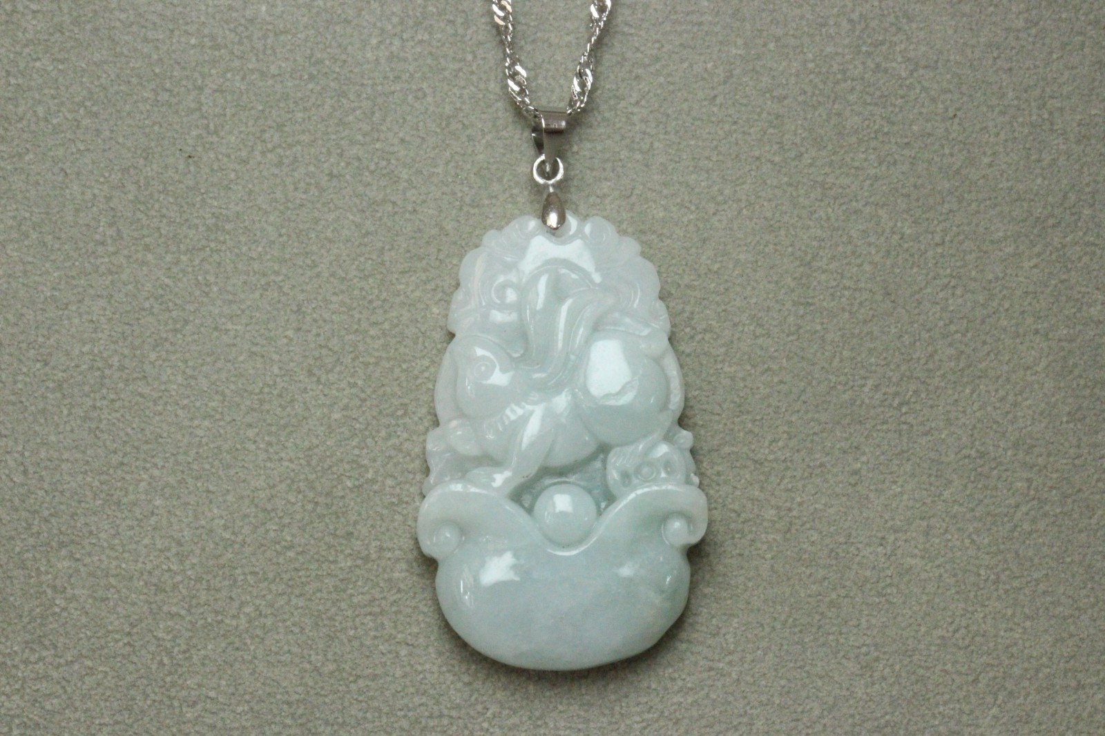 Natural White green A Jadeite jade Hand-Carved Rabbit (Chinese Zodiac) Pendant