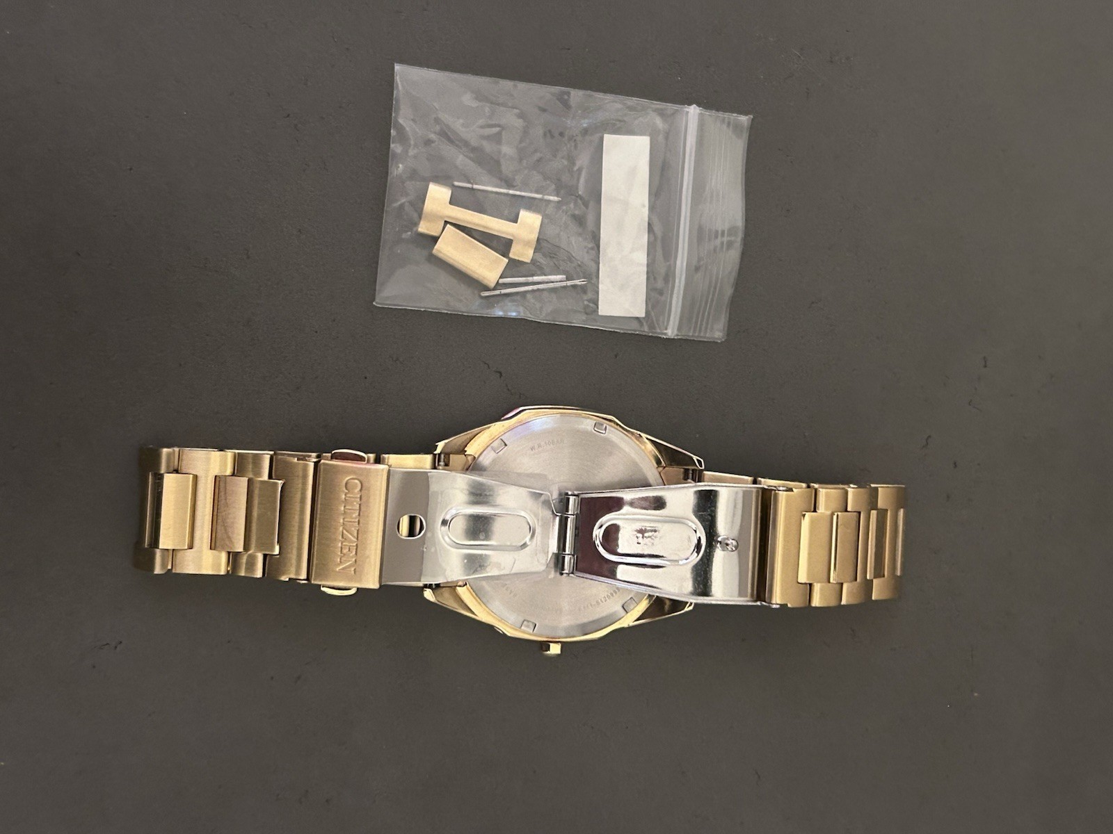 Citizen Eco-Drive Gold Tone Men’s Watch Sapphire Crystal Date E111 Working