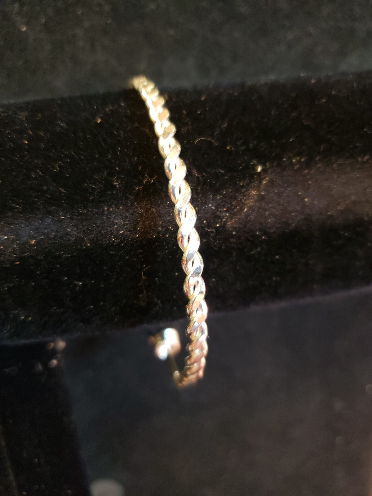 Sterling Silver Bracelet. Designed to be adjustable. 9.82g (RK-342)