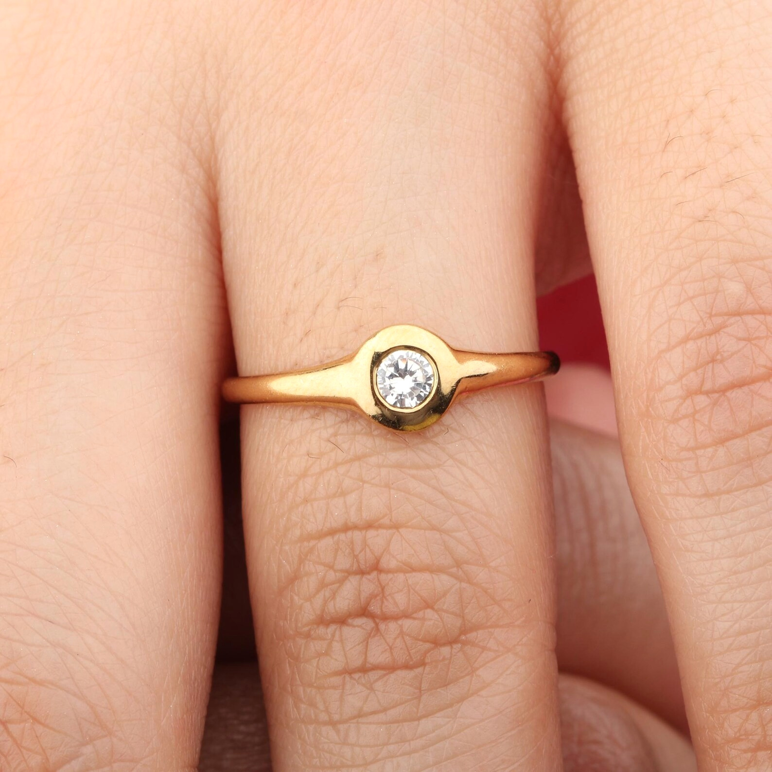 Lab Grown Round Diamond Wedding Rings 9k Gold Anniversary Rings gifts for her