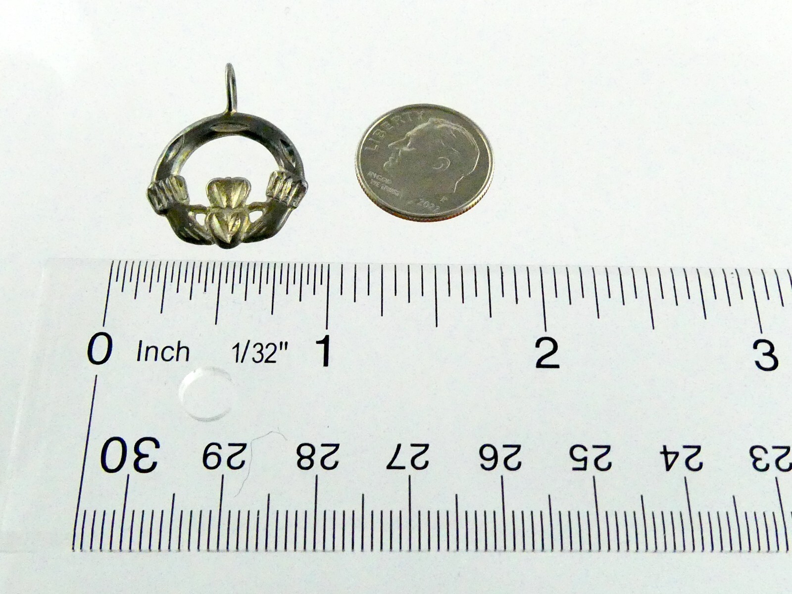 Vintage Sterling Silver Claddagh Hands and Heart Pendant 925 1 Inch 2.4 Grams