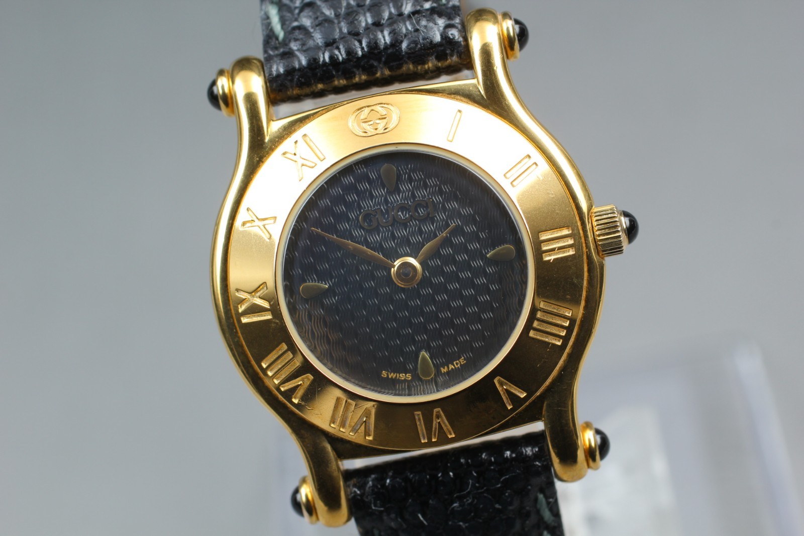 【EXC+++++】 Gucci 6500L Gold Plate Black Dial Lady’s Quartz Watch from JAPAN