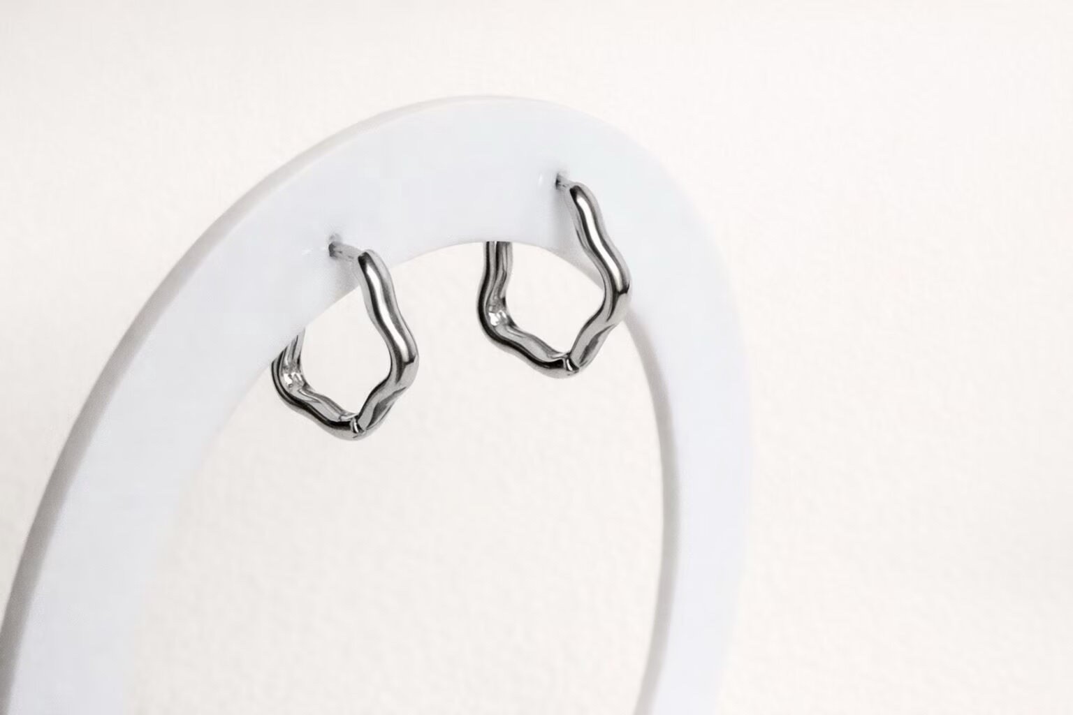 Silver Wavy Huggie Earrings,Organic Shape Small Hoop Earrings for women 046