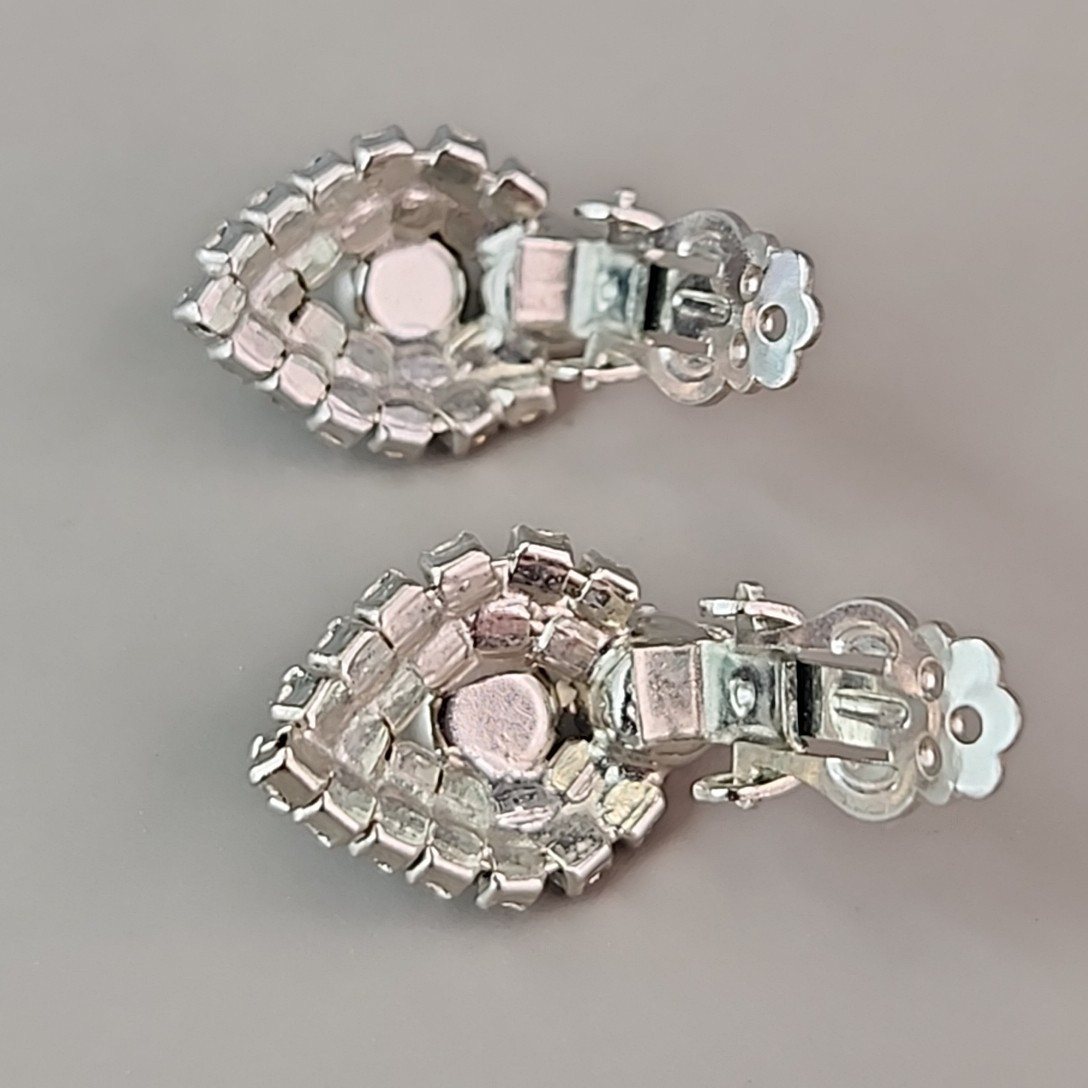 Vintage Rhinestone Clip On Earrings Clear Silver Tone Wedding Prom 1950s 2cm