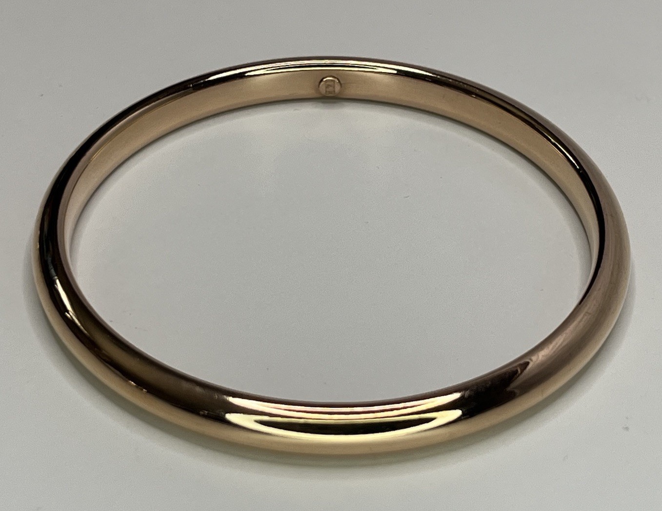 One Milor Italy 14K Rose Gold Over Resin Rounded Shape Oval Bangle Bracelet 8”