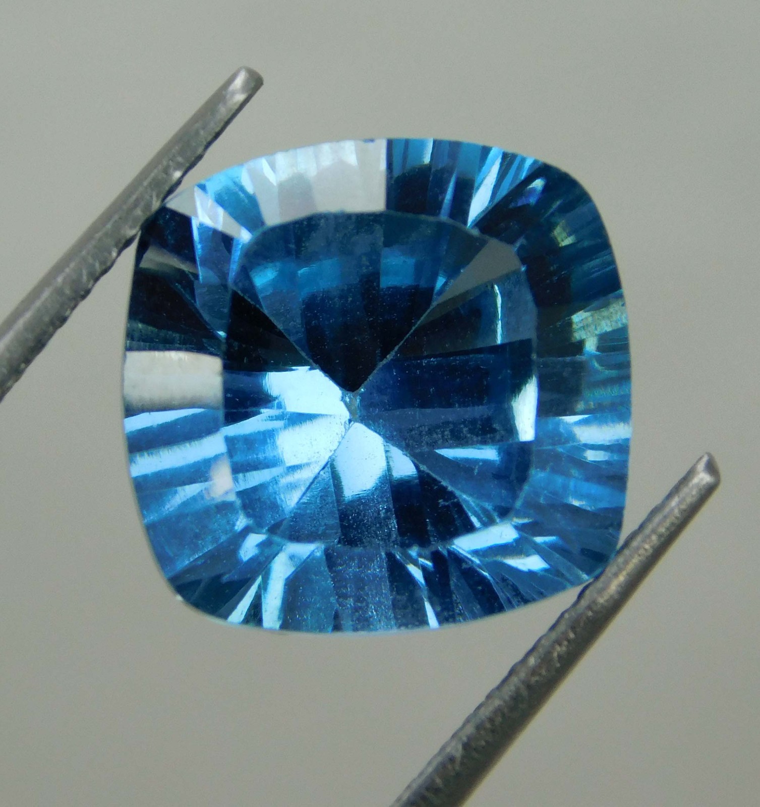 11.05 Ct Natural Mogok Blue Green Spinel Cushion Cut Certified Loose Gemstone