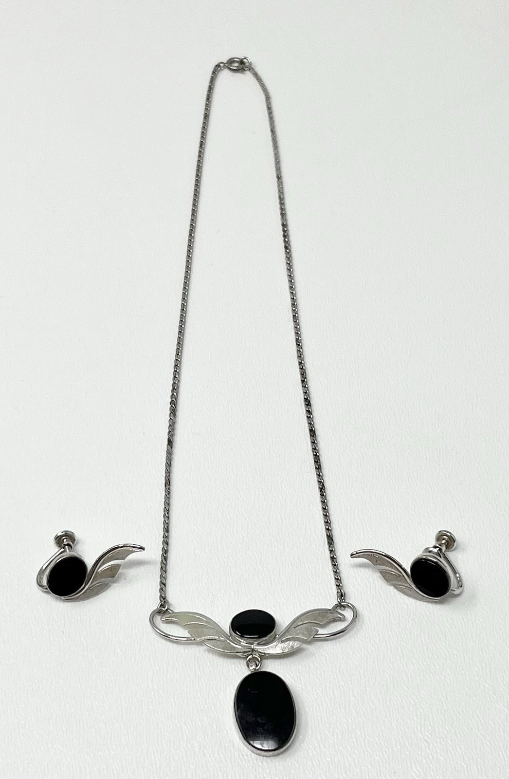 Vintage Van Dell Sterling & Black Stone Choker Necklace & Matching Earrings Read
