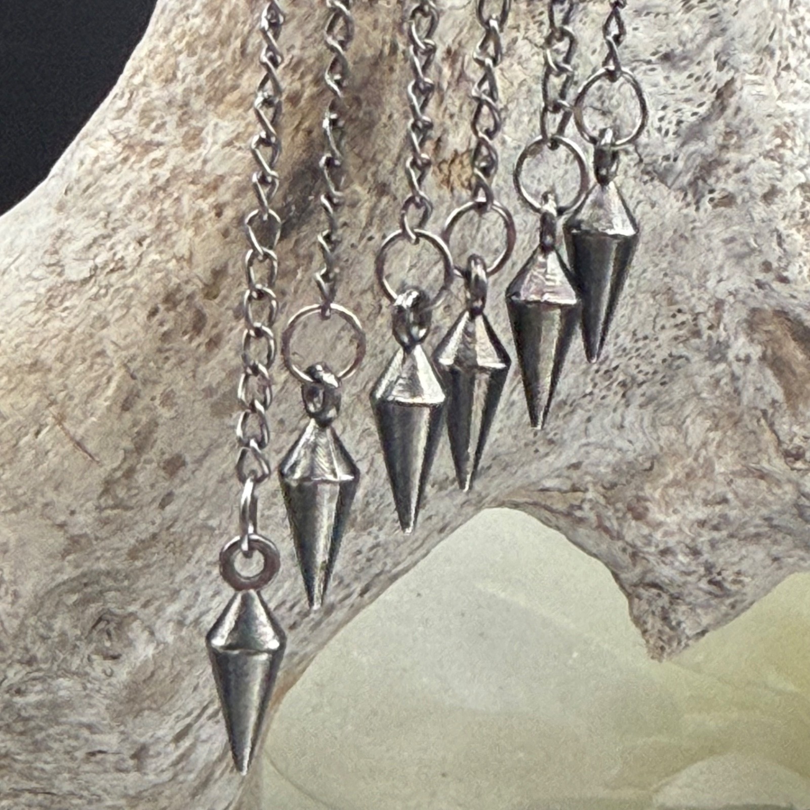 Gothic Spike Chain Ear Cuff No Piercing Punk Emo Festival Gunmetal Ear Wrap