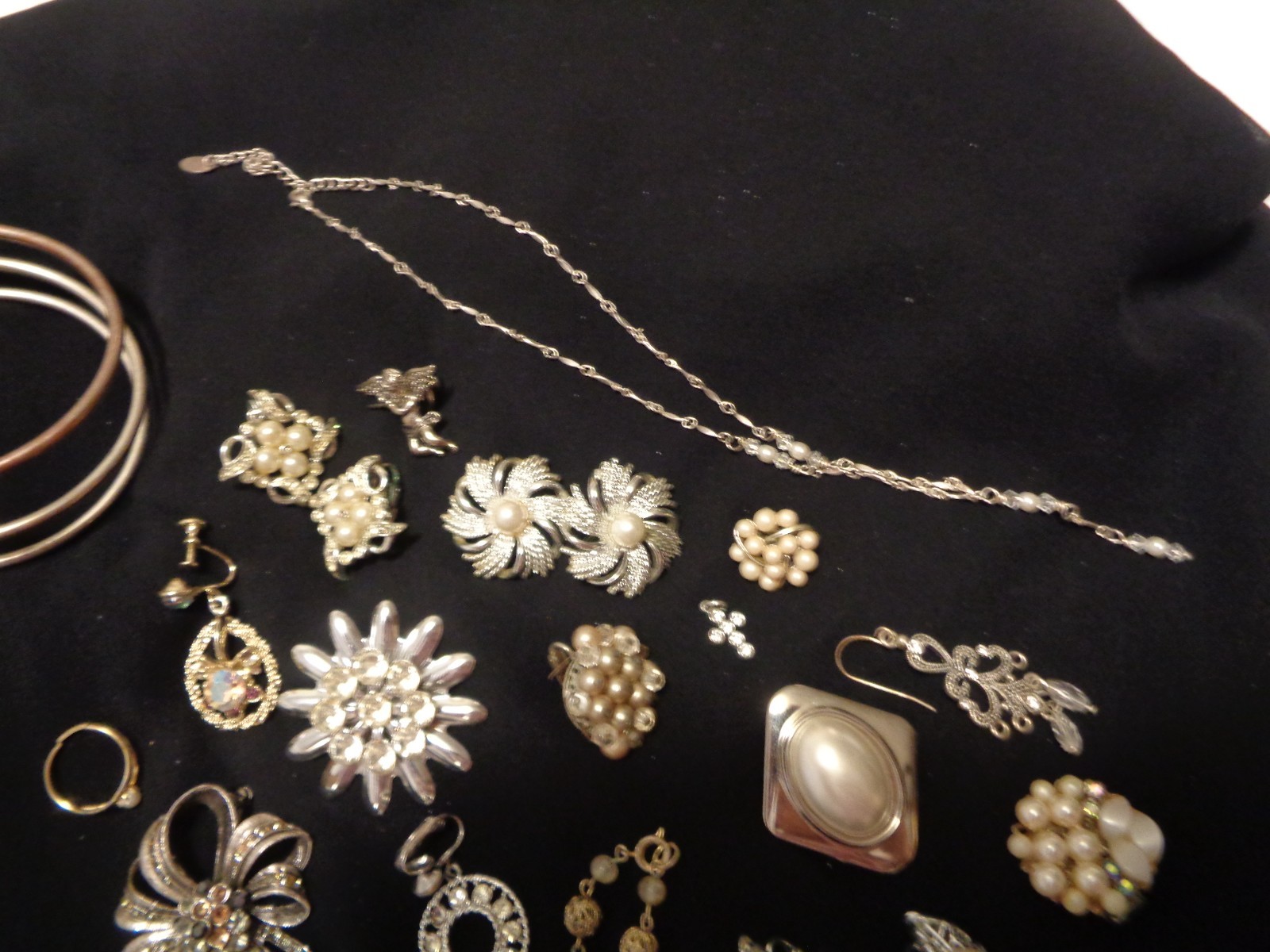 VINTAGE RETRO BLISS JEWELRY & JEWELRY PARTS N PIECES LOT