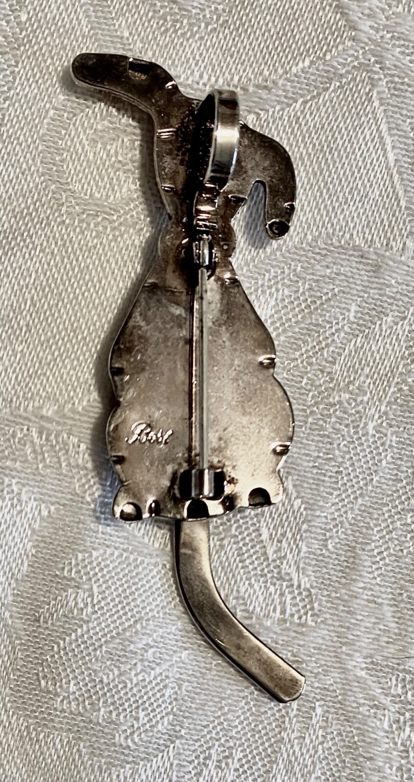 Vintage dog brooch/pendant signed Best, silver tone, tail moves bac & forth