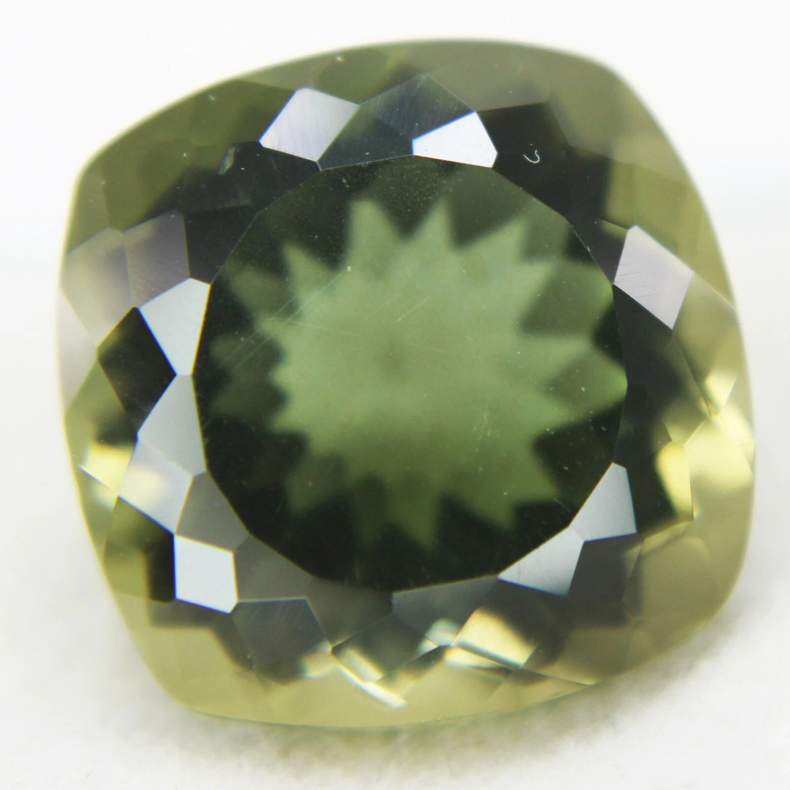 9.55 Ct Cushion Loose Gemstone Certified Russian Natural Demantoid Garnet