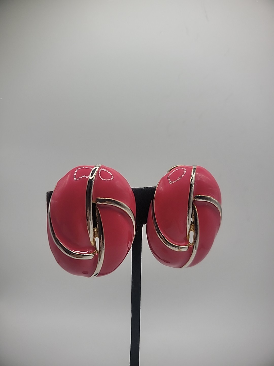 Vintage Earrings Clip On Hot Pink Fuchsia Oval Silver Tone Gold Tone Jewelry