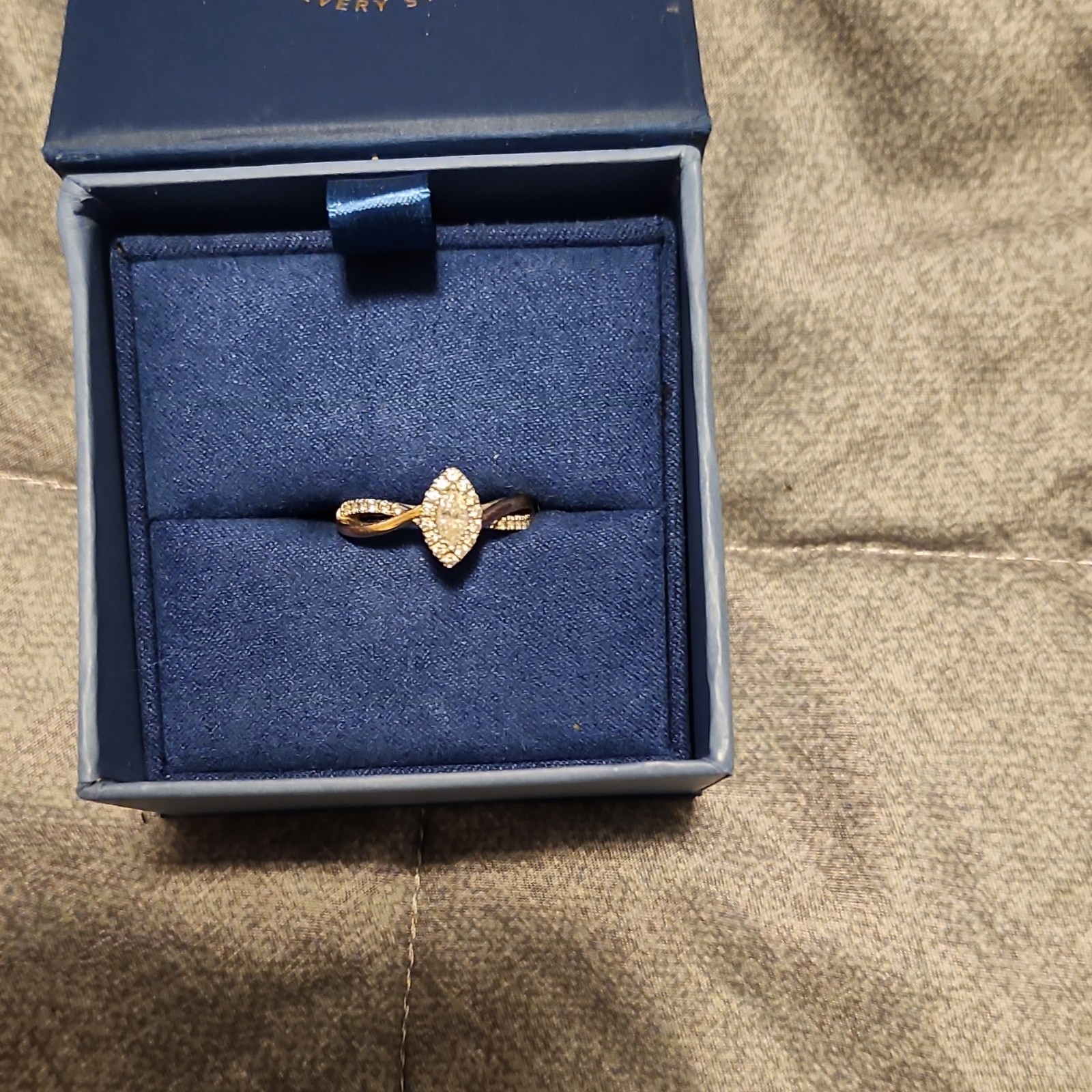 White Marquise Diamond Yellow Gold Band Fine Ring Prong Setting Colorless Stone