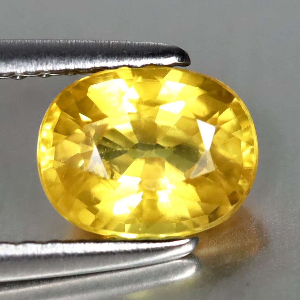 1.53 ct Oval (7.21 x 5.70 mm) Heated Natural Sri Lanka Yellow Sapphire Gemstone