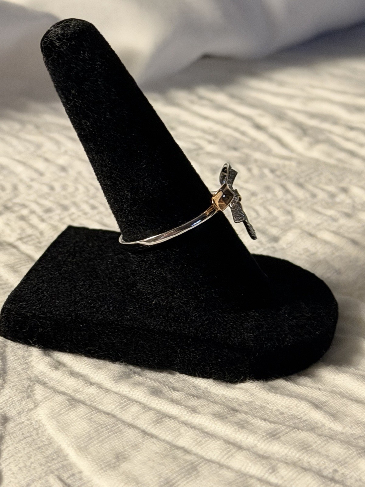 Women’s Bow Knot 14K Gold Two Tone Right Hand Ring