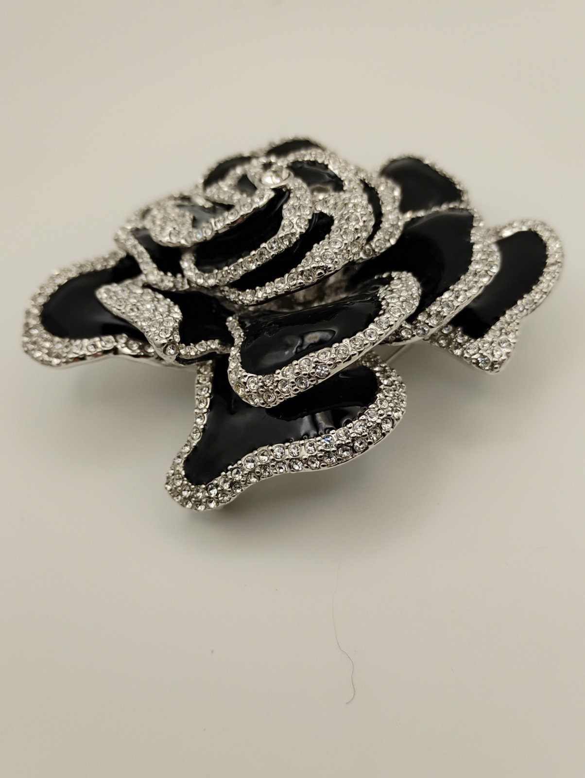 Vintage Joan Rivers Black Enamel Flower Floral Brooch Pin Rhinestone Pavé