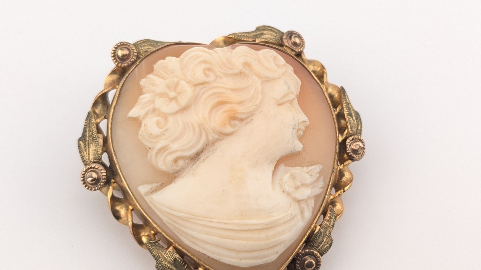 Vintage 1/20 12K Gold Filled Shell Cameo Brooch Pendant Convertible Heart