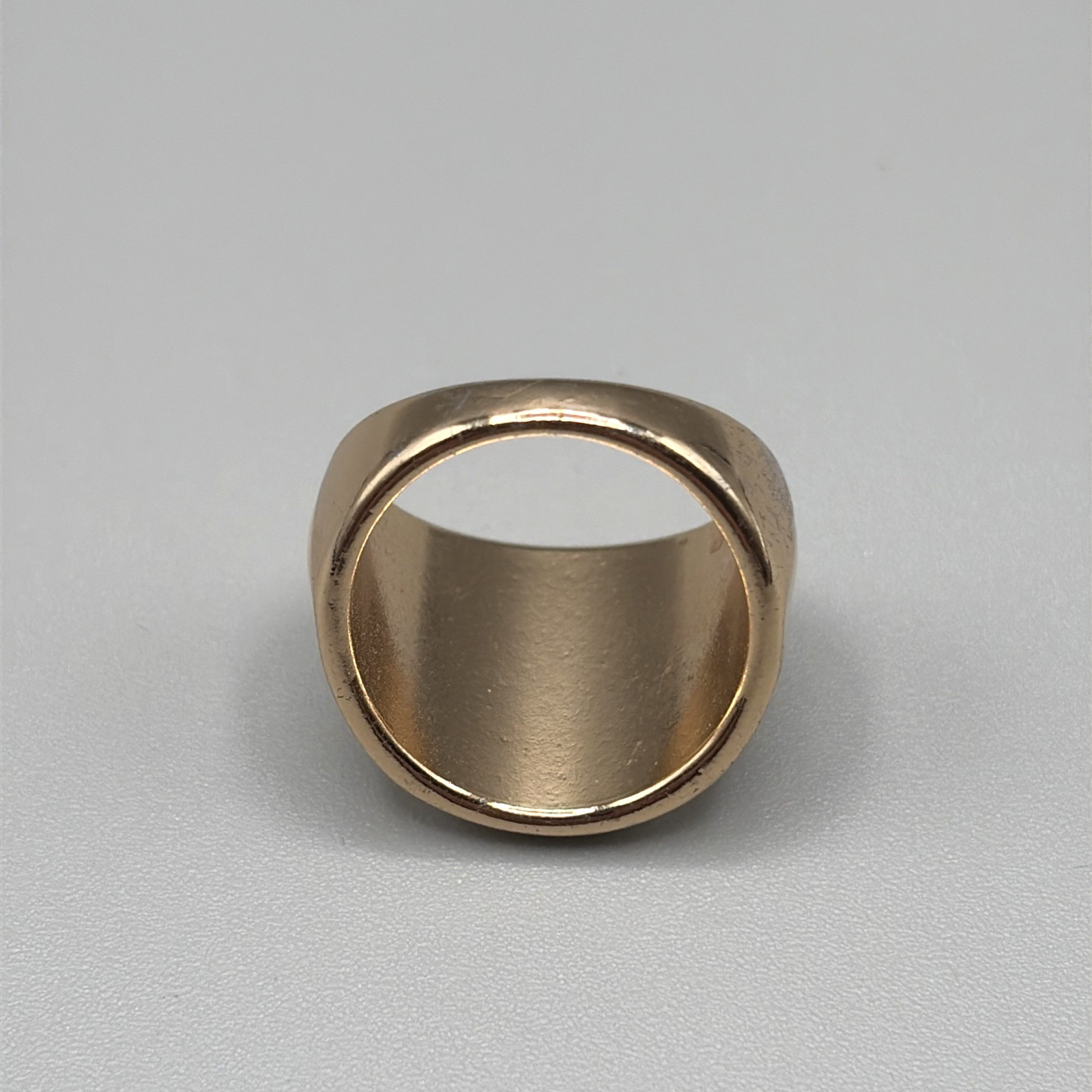 Vintage Enamel Dome Ring Gold Tone Cream Beige Mosaic Stained Glass Style – 7.5