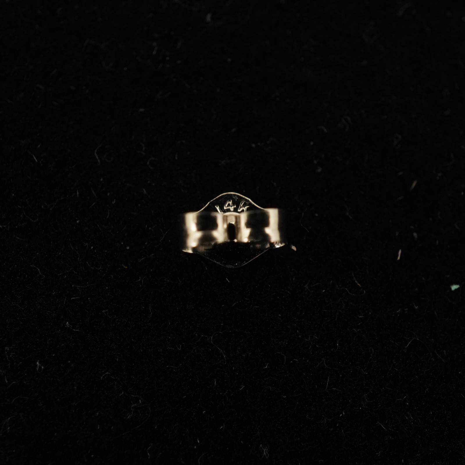 14k White Gold & 0.05ct Diamond Stud Earrings – Free Shipping USA