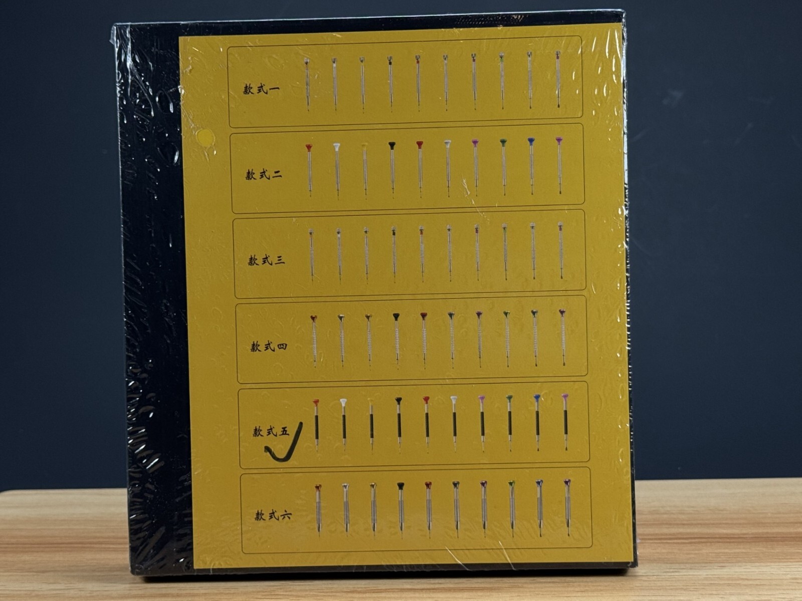 Watchmakers Ergonomic Screwdriver Assortment 10 Sizes with 2 Extra Blades Each