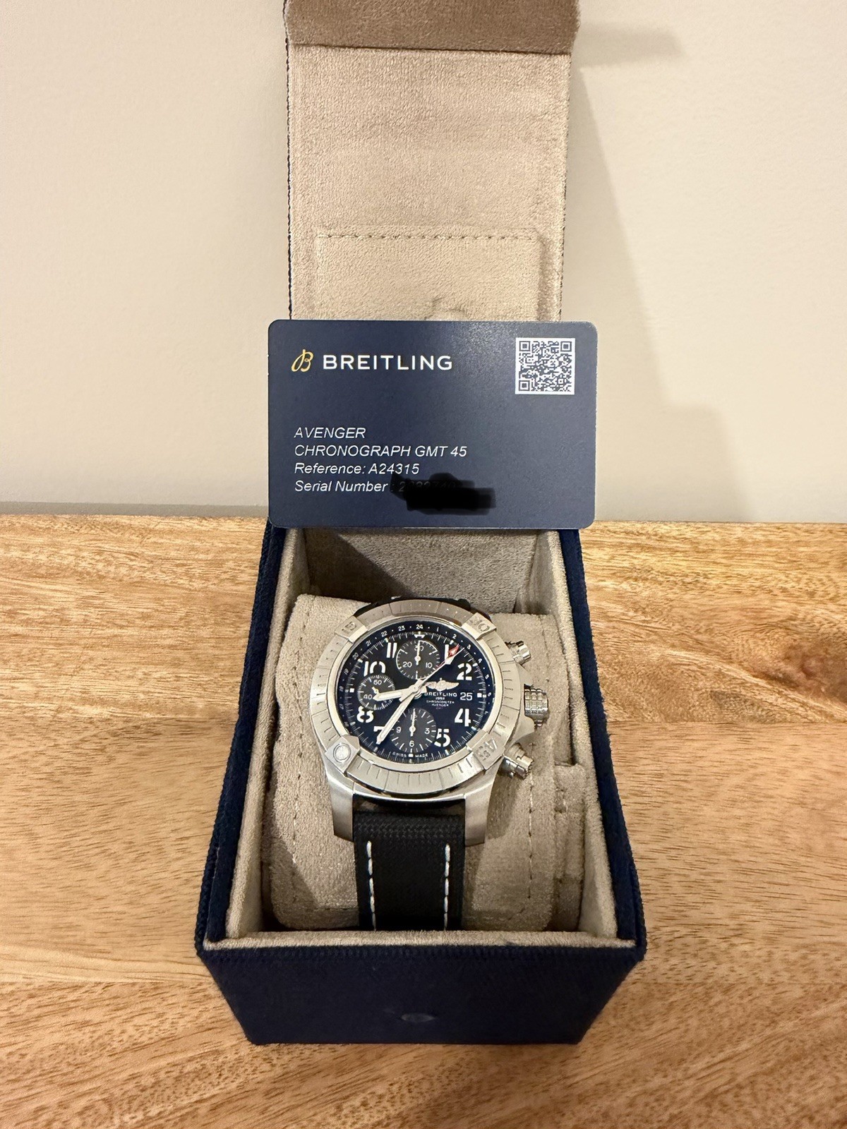 Breitling Avenger A24315101B1X2
