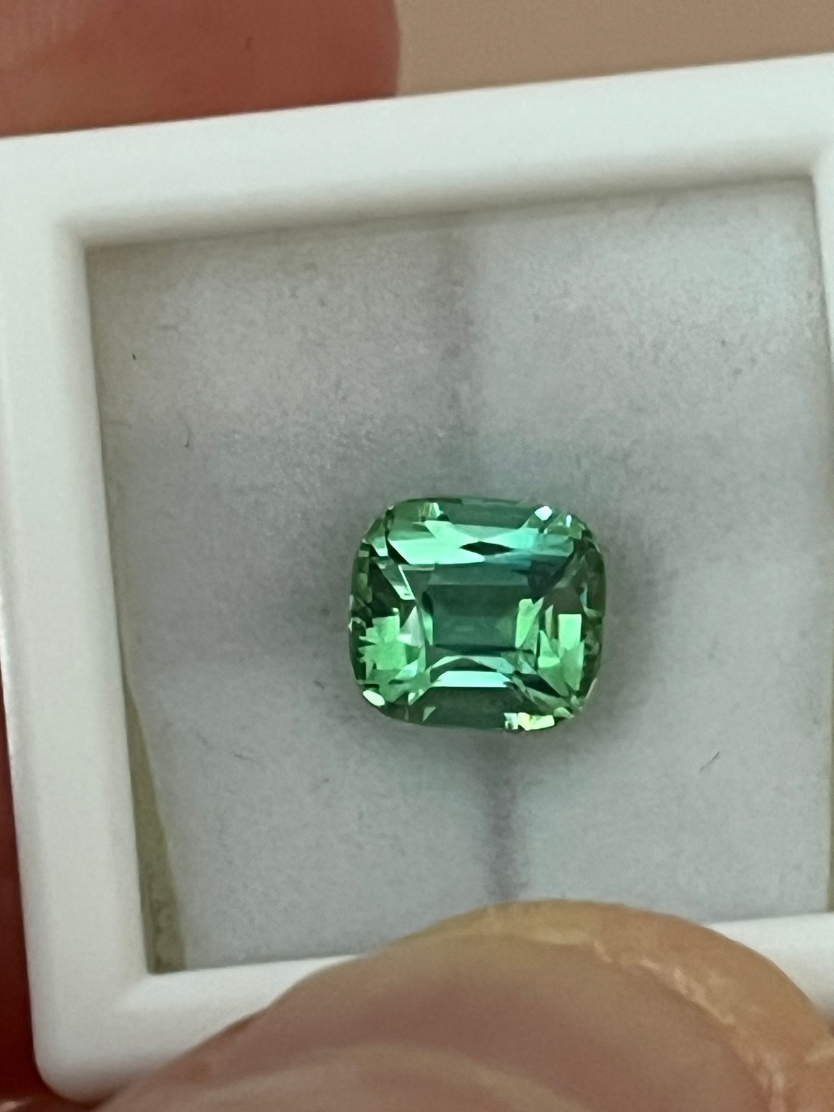 2.10ct LAGOON TOURMALINE. SHOWROOM FLOOR EXQUISITE/INVESTMENT CLASS.