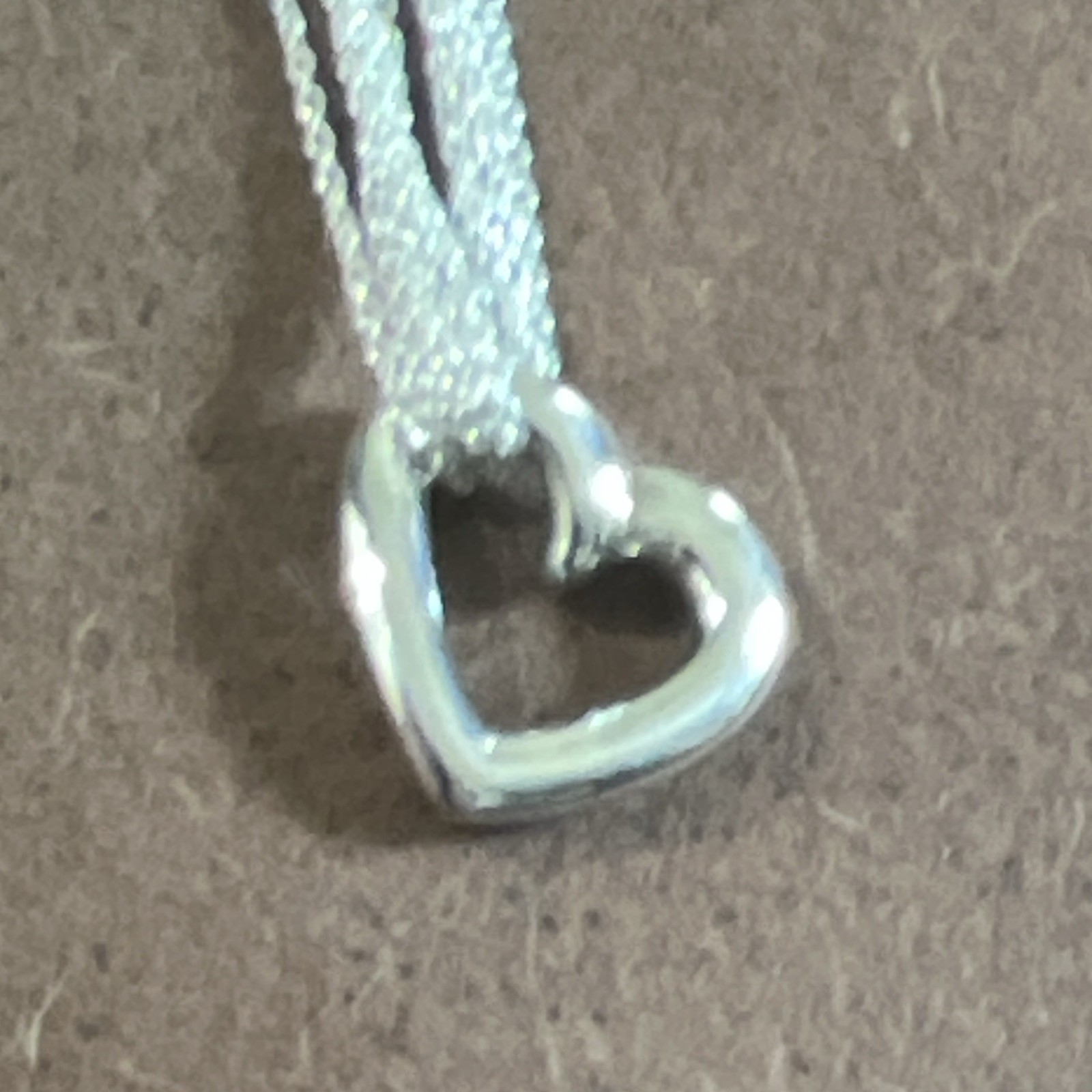 925 Sterling Silver Mesh Chain Necklace 18in Open Heart Charm Pendant Signed