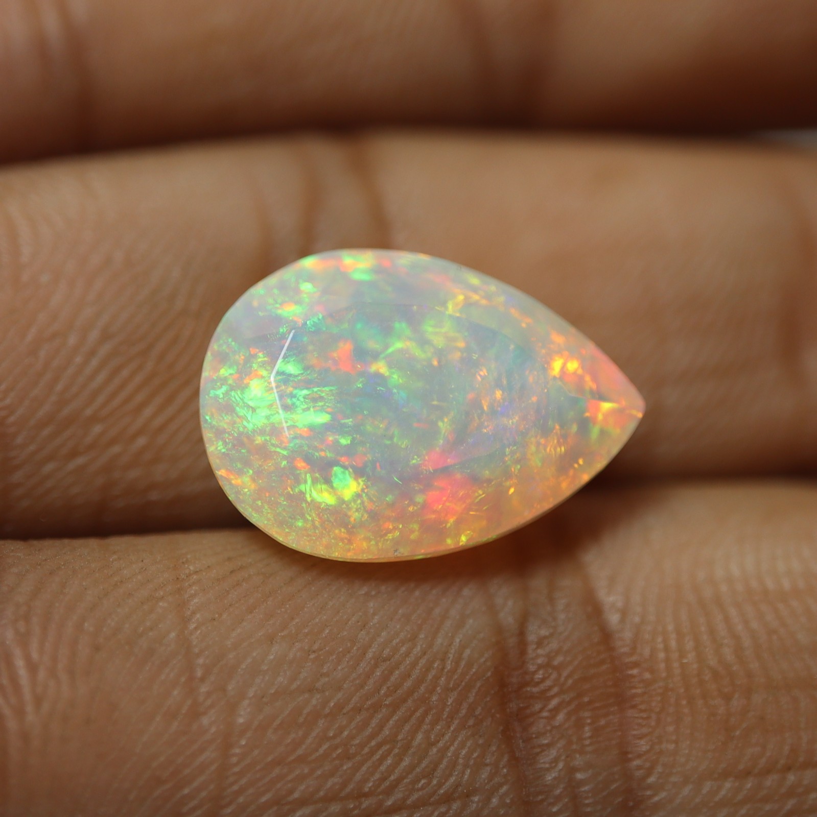 5.3Cts Real AAA Ethiopian Opal Green Red Fire Faceted Pear Gemstone 15.8×11.4MM