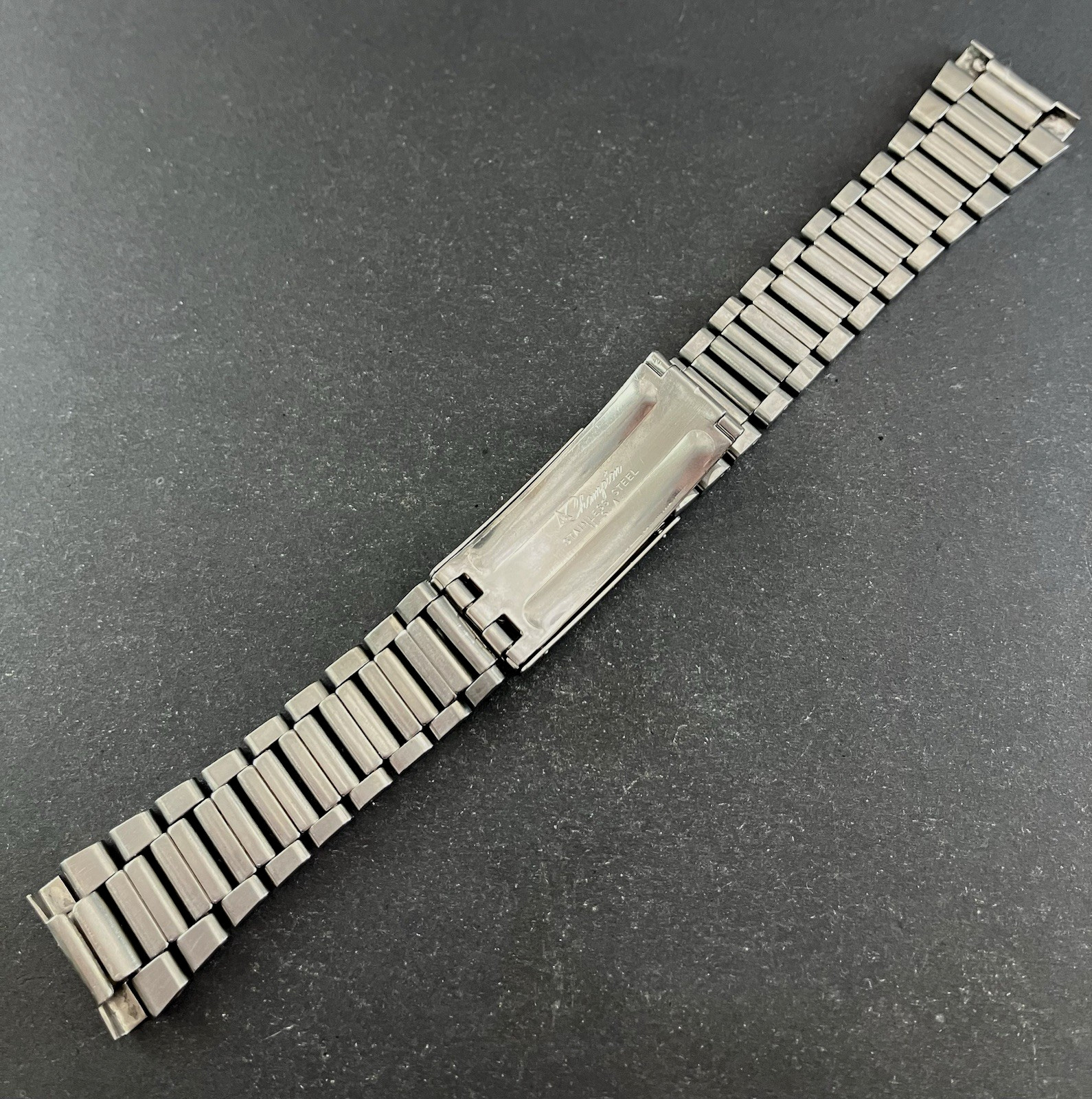 GIRARD PERREGAUX JB Champion USA Bracelet for Gyromatic. 20mm Ends. Ca 1973