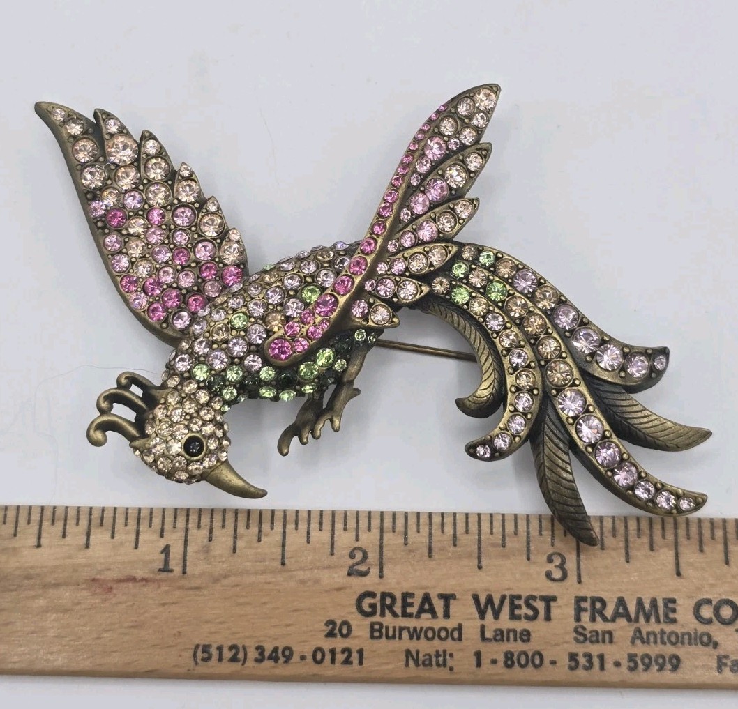 Jay Strongwater Bird of Paradise Brooch Pin Austrian Crystals Amethyst Pink