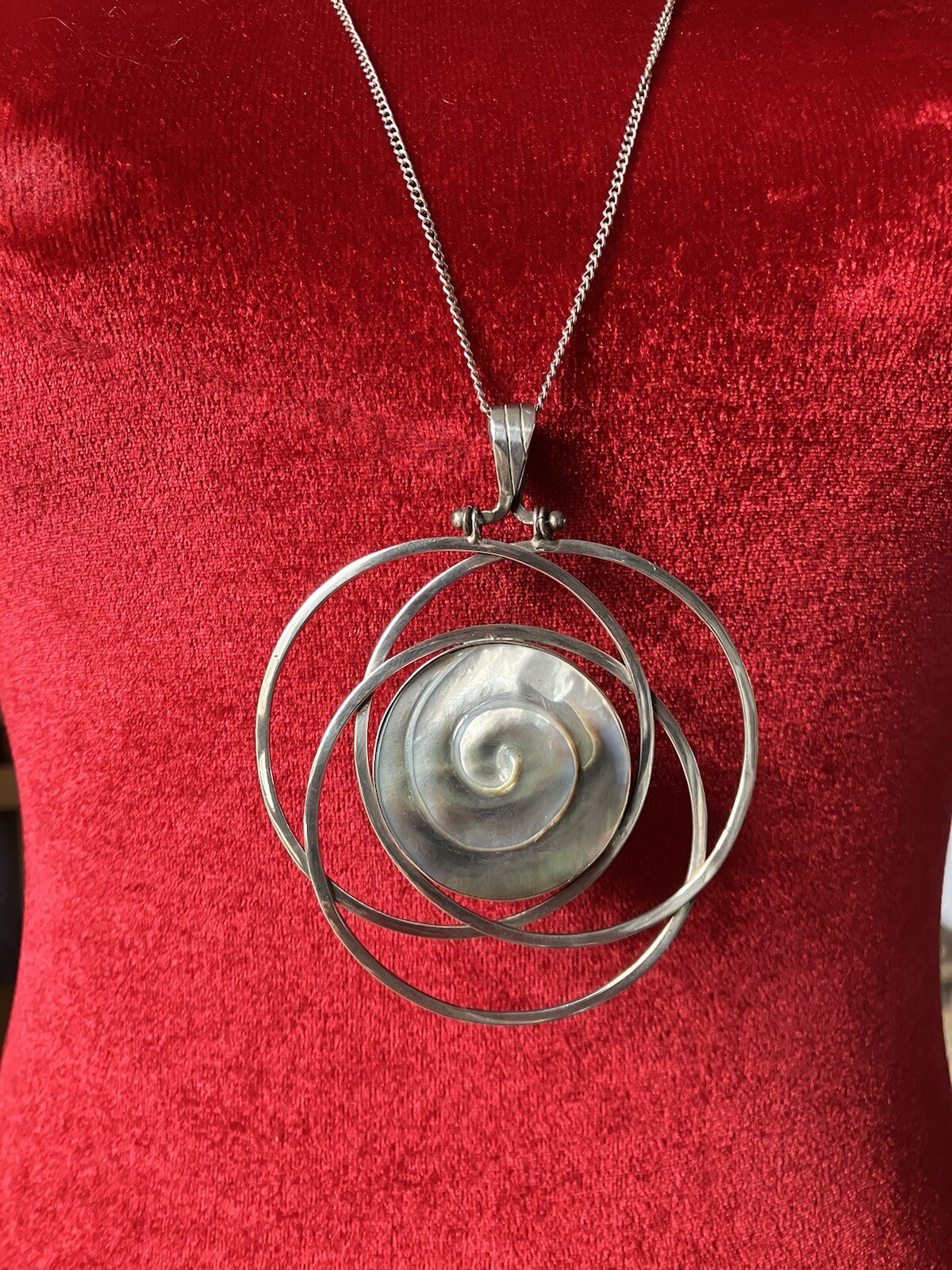 Large Sterling Silver Mother of Pearl Swirl Pendant & Long Chain (82cm)