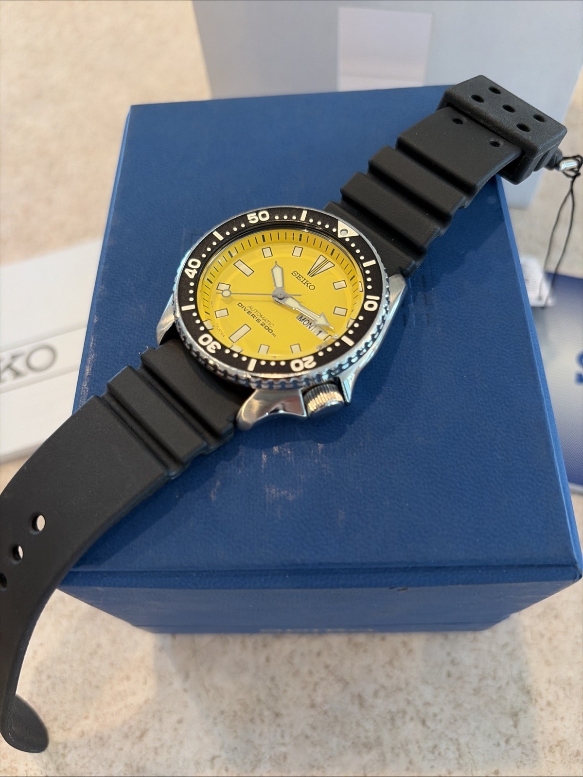 Seiko Yellow Men’s Watch – SKXA35 **New Never Worn**