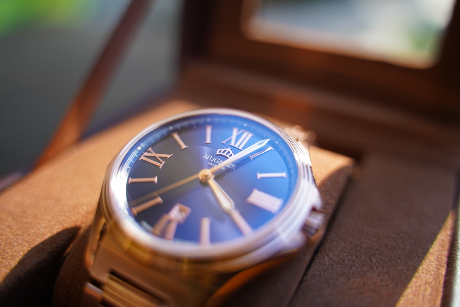 Mugnier Swiss Movement Luxury Dress Watch – Rose Gold & Royal Blue Dial