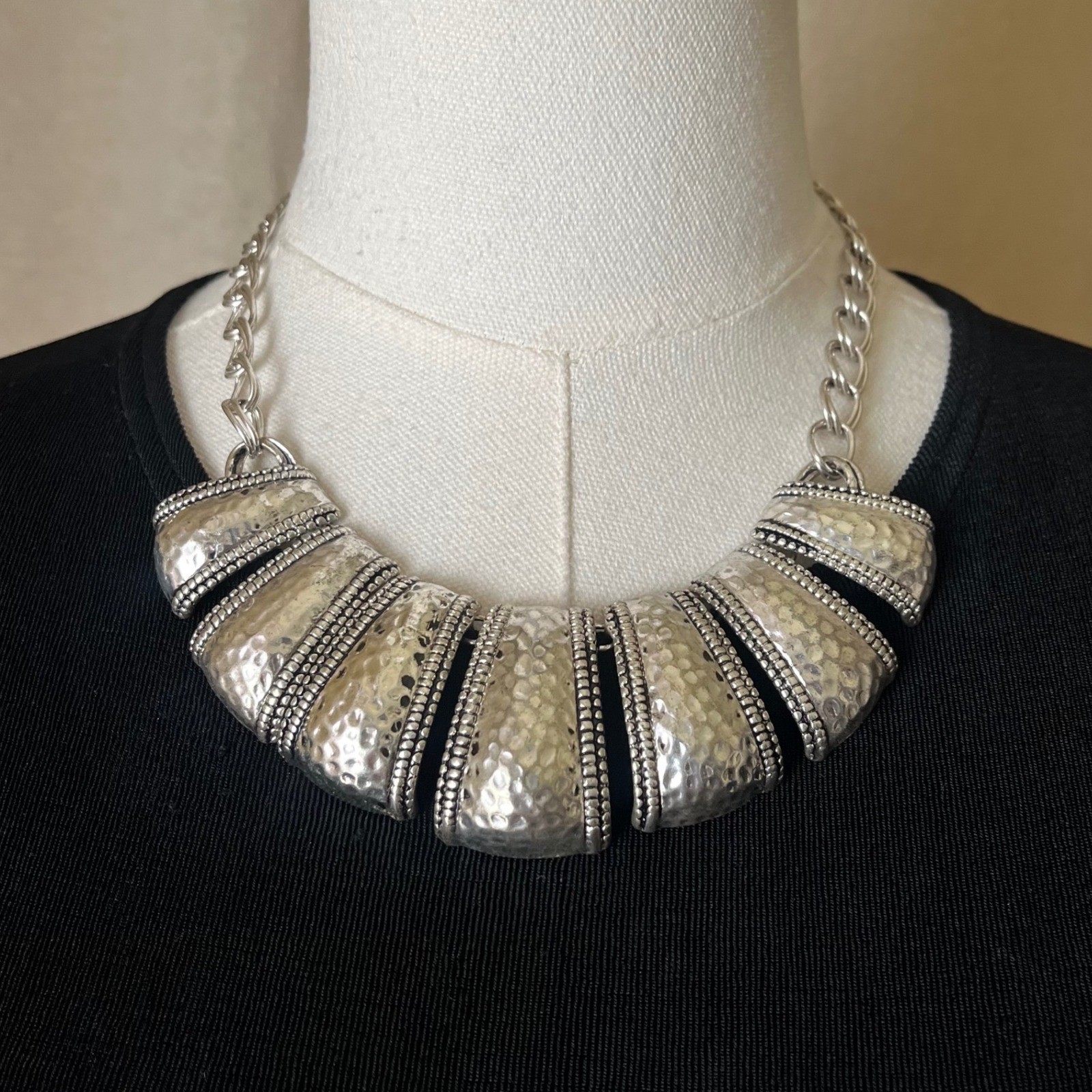 Hammered Silver Statement Bib Necklace 16-19″ Chunky Sculptural Collar