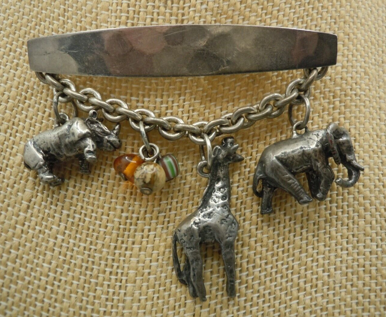 Vintage SUSAN CUMMINGS Endangered Species Sterling Silver Brooch Pin Giraffe +++