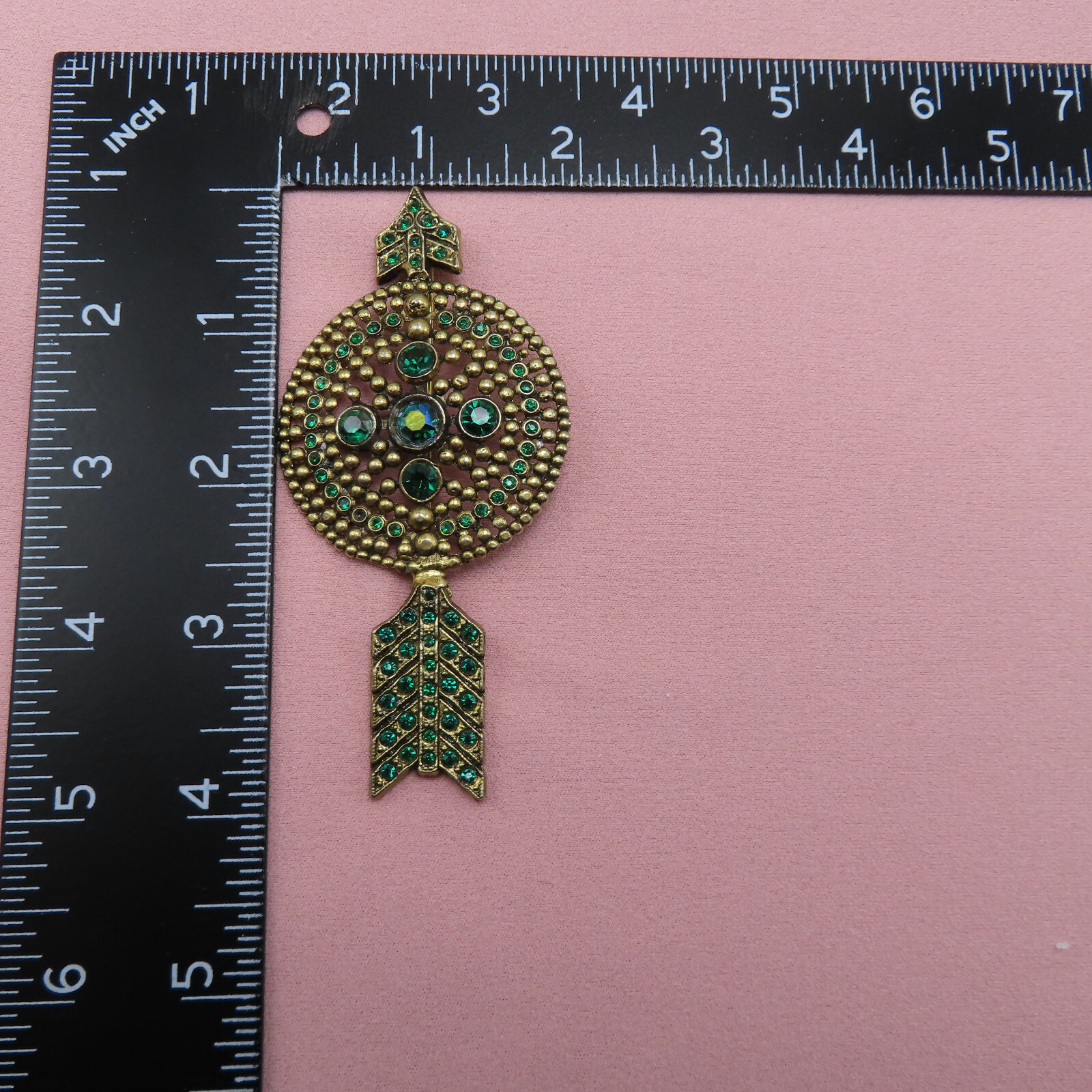 Antique Rhinestone Brooch Arrow Emerald Green Crystal 3.75 in OOAK Vintage 263f